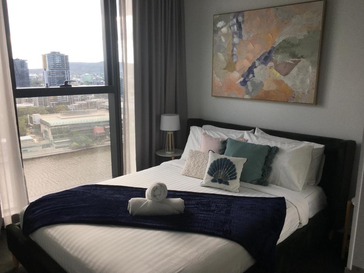 Stylish For Couples In Cbd By Stylish *