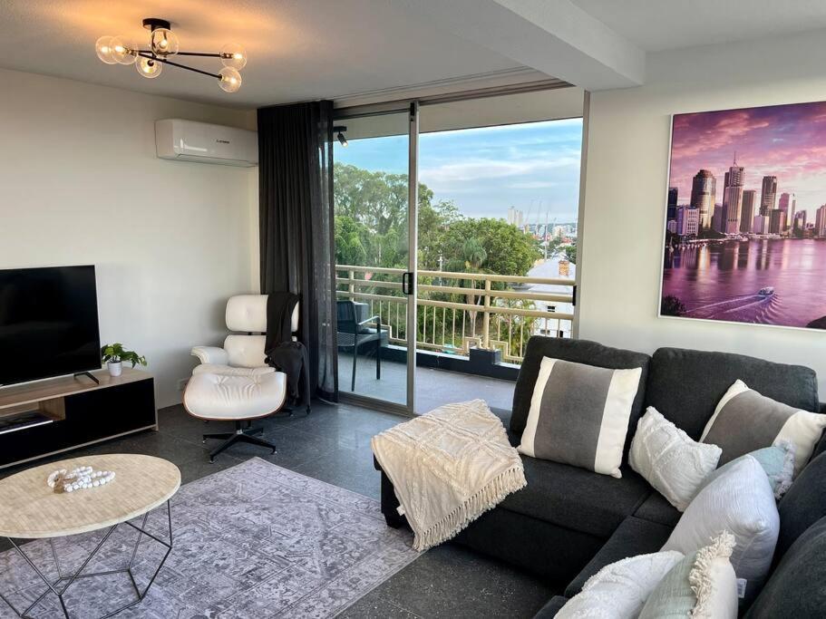 Spacious 2br Luxurious Apartment Brisbane