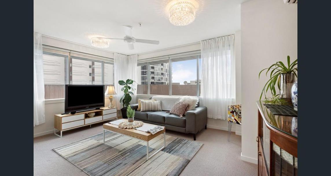 Link Portside Wharf 4*