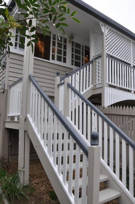 Apartamento Quaint & Cosy 1 Bedroom In Queenslander. *