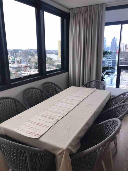 New 3 Bed Penthouse Style Complex Brisbane