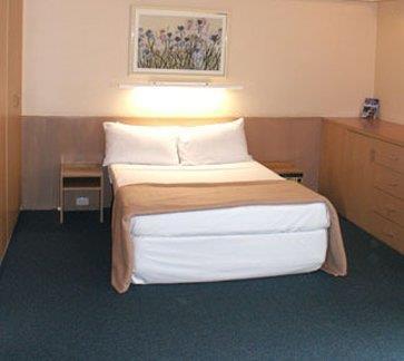 The Metropolitan Spring Hill Motel