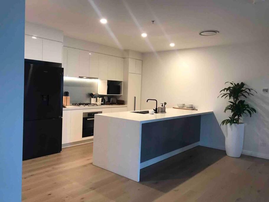 New 3 Bed Penthouse Style Complex Apartment