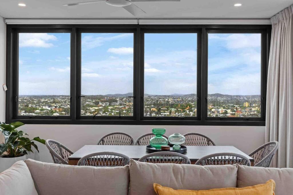 New 3 Bed Penthouse Style Complex