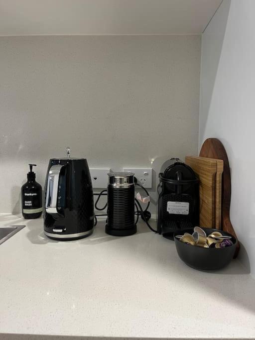 Luxe 2bed/2bath/park In Newstead Apartment
