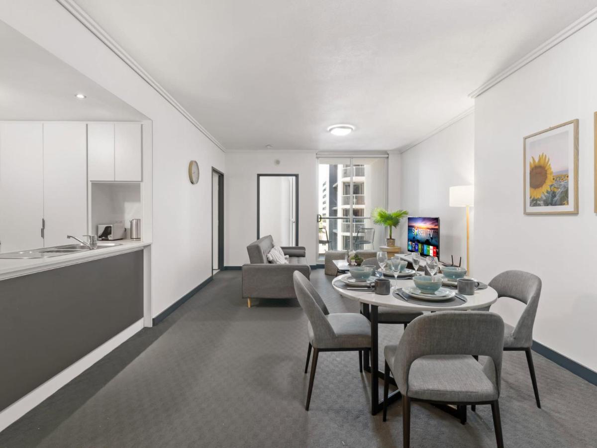 Centre New Furnitures Apartment Brisbane