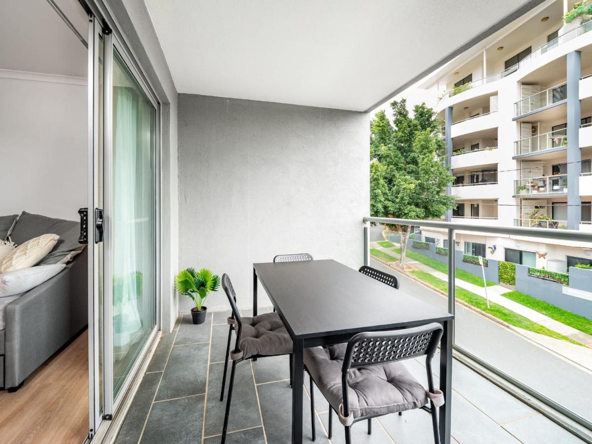 Inviting 1br Unit In The Heart Of Apartment