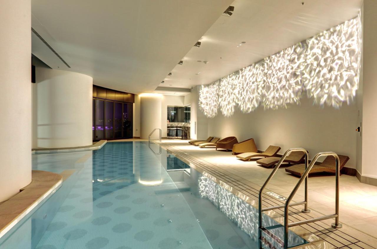 Centre Of At Riverfront Apartment