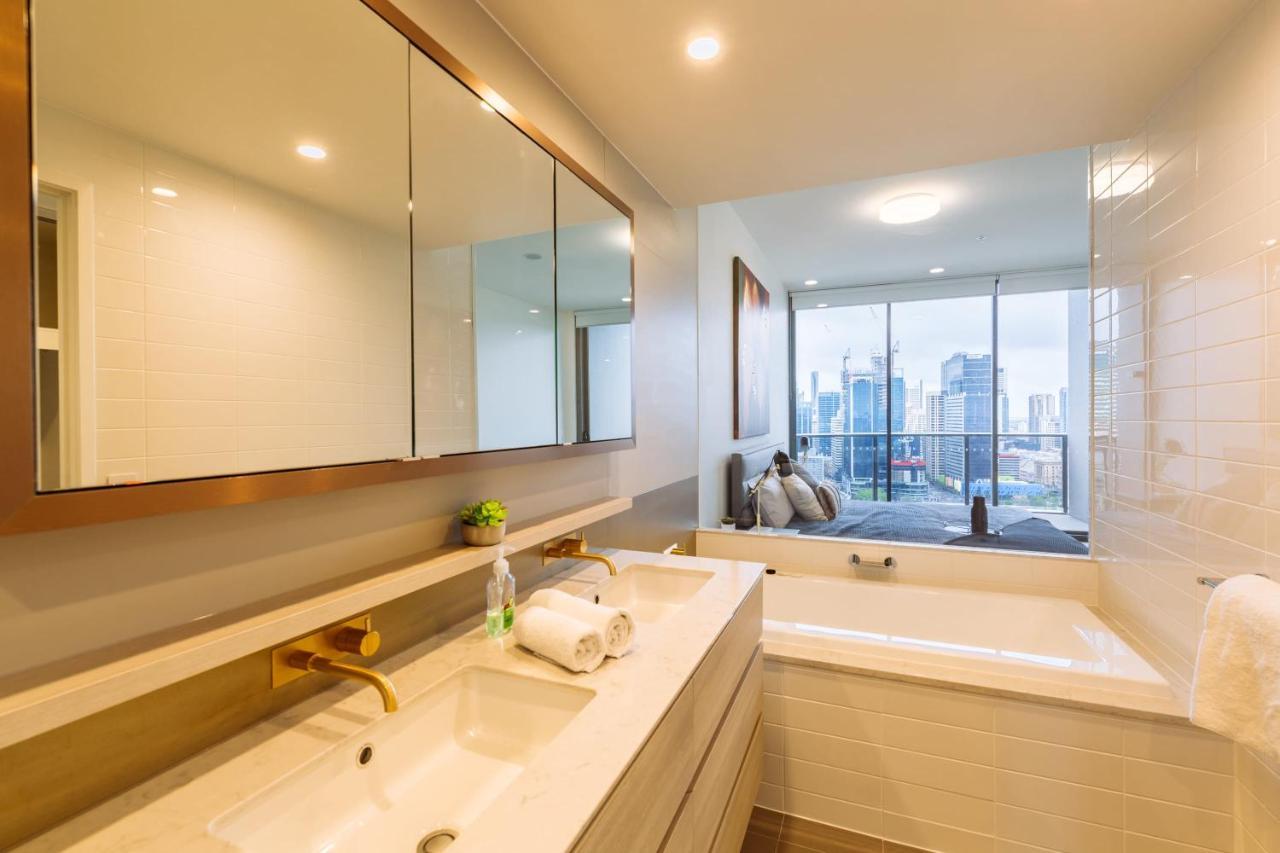 Multi Million River View 3bd Penthouse At Southbank *