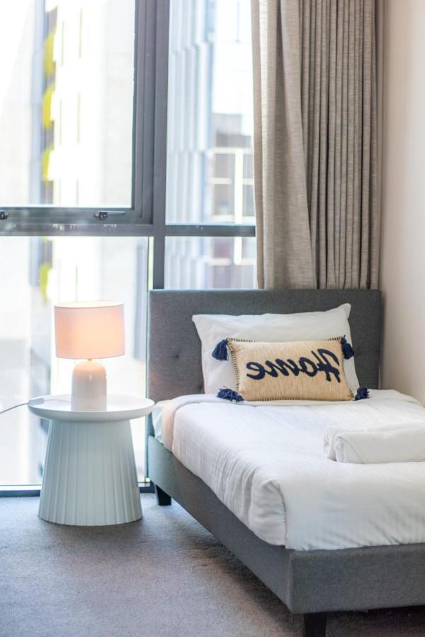 Centre New Furnitures Apartment Brisbane
