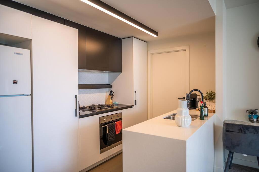 Modern 1-br Apt With Pool Access Apartamento Brisbane
