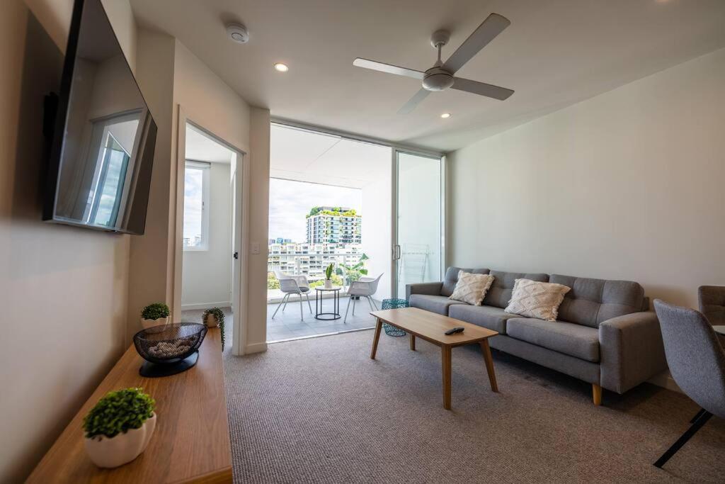 Modern 1-br Apt With Pool Access Apartamento