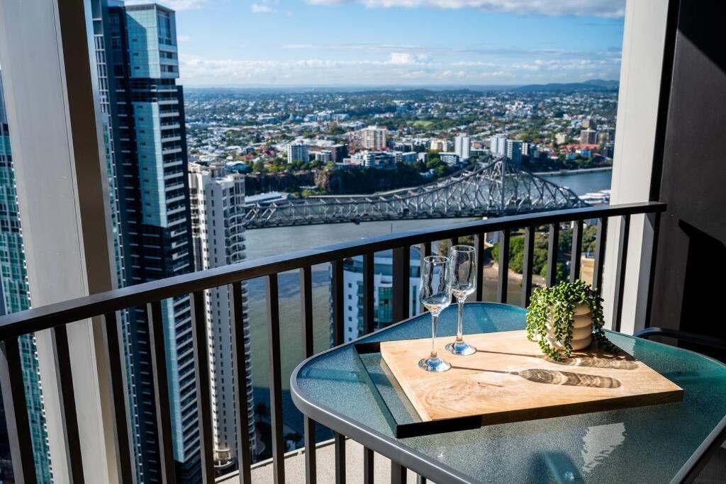 Luxurious 2br With Infinity Pool Apartamento Brisbane