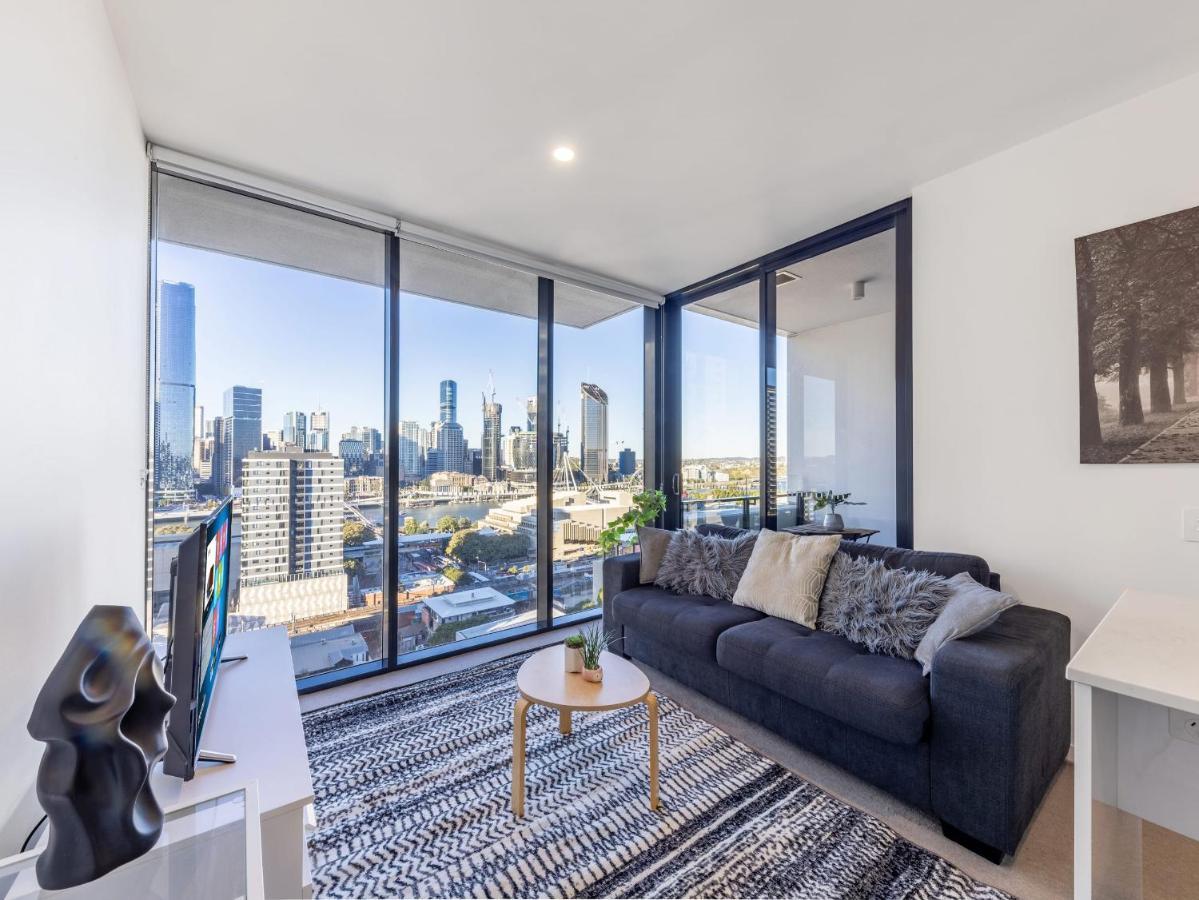Explore Bne From Our Cute 1-bed In South *