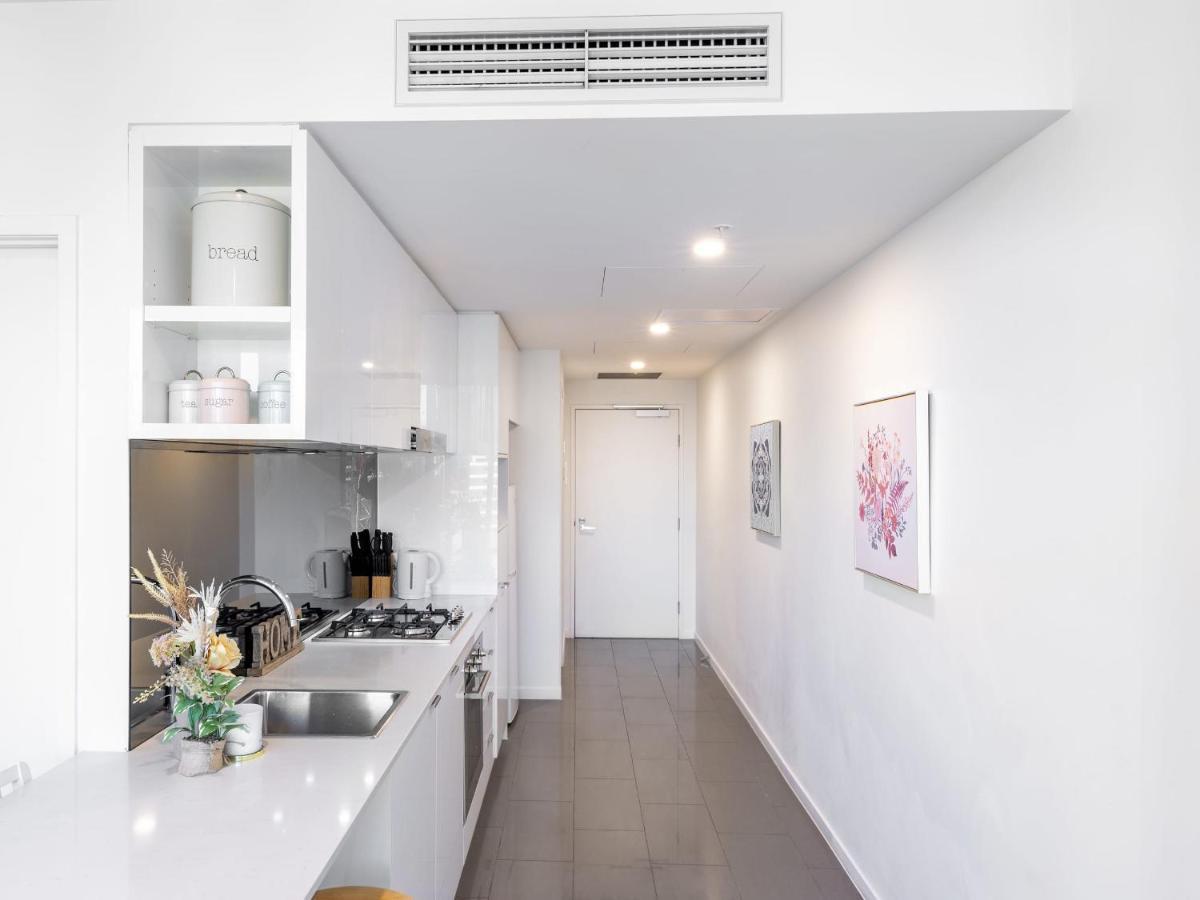 Apartment Explore Bne From Our Cute 1-bed In South