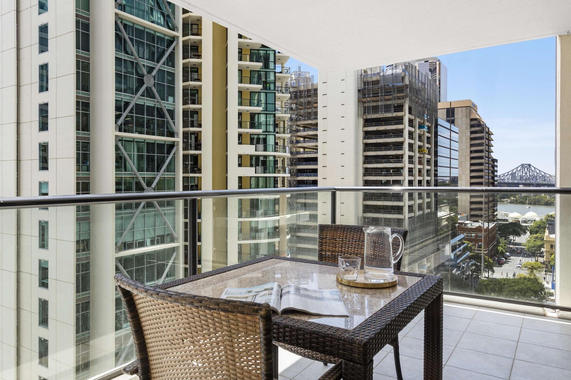 Oaks River 4* Brisbane