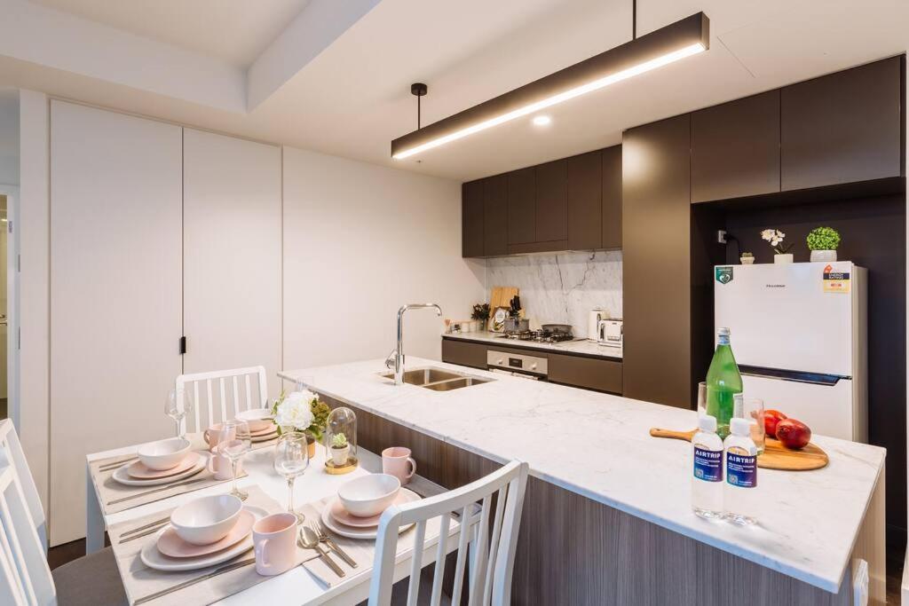 Apartment 2bedroom 2bath 1carpark Wifi Gym Pool Brisbane