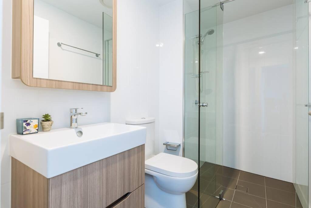 2bedroom 2bath 1carpark Wifi Gym Pool Apartment Brisbane