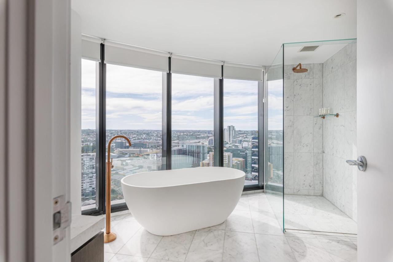 Luxurious 3 Bed Fortitude Valley Penthouse Retreat Apartment