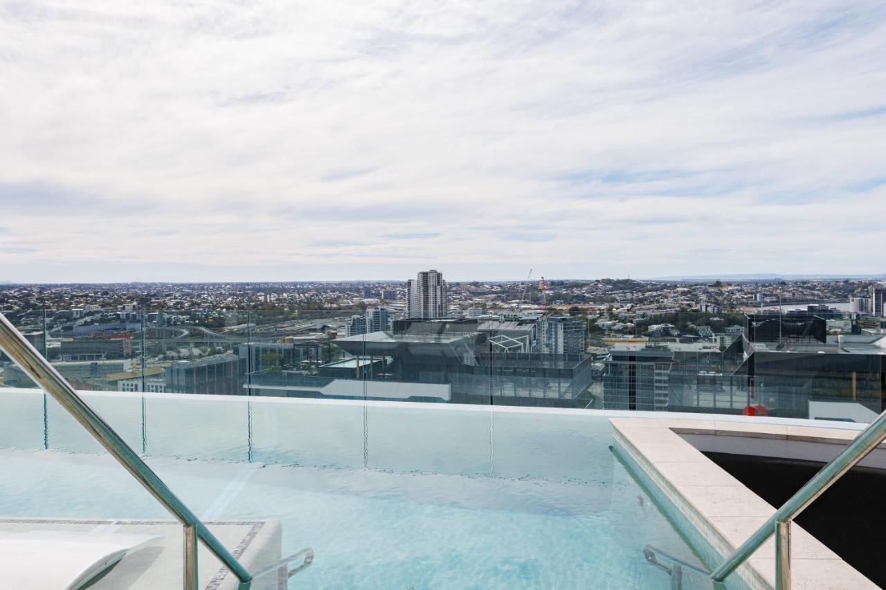 Luxurious 3 Bed Fortitude Valley Penthouse Retreat Apartment *