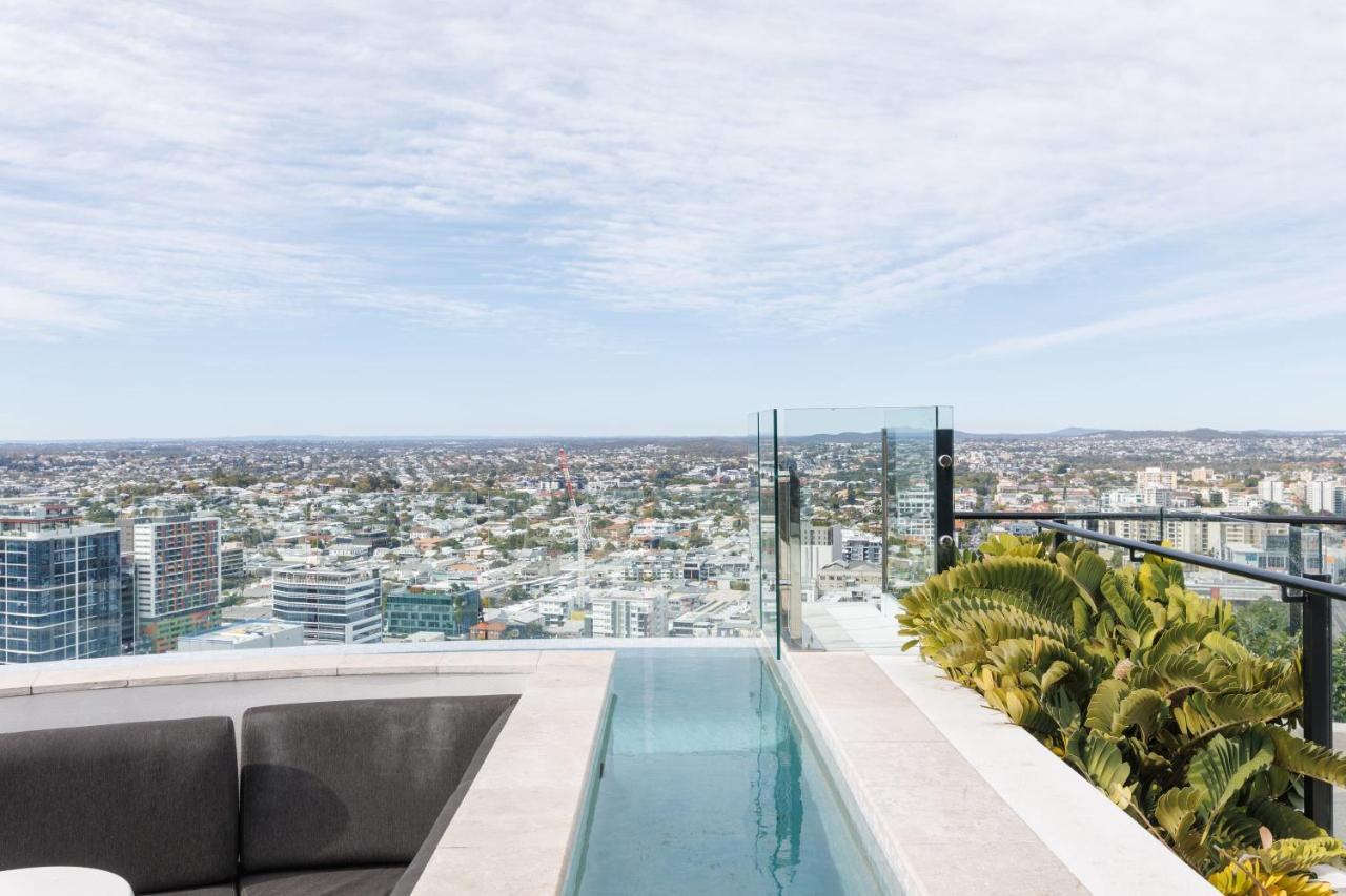 Luxurious 3 Bed Fortitude Valley Penthouse Retreat Apartment