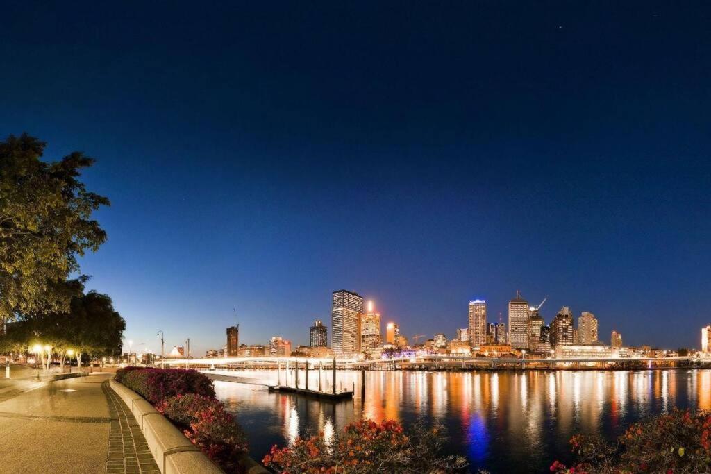 Mod Apt Near Southbank W Pool & Parking Apartment