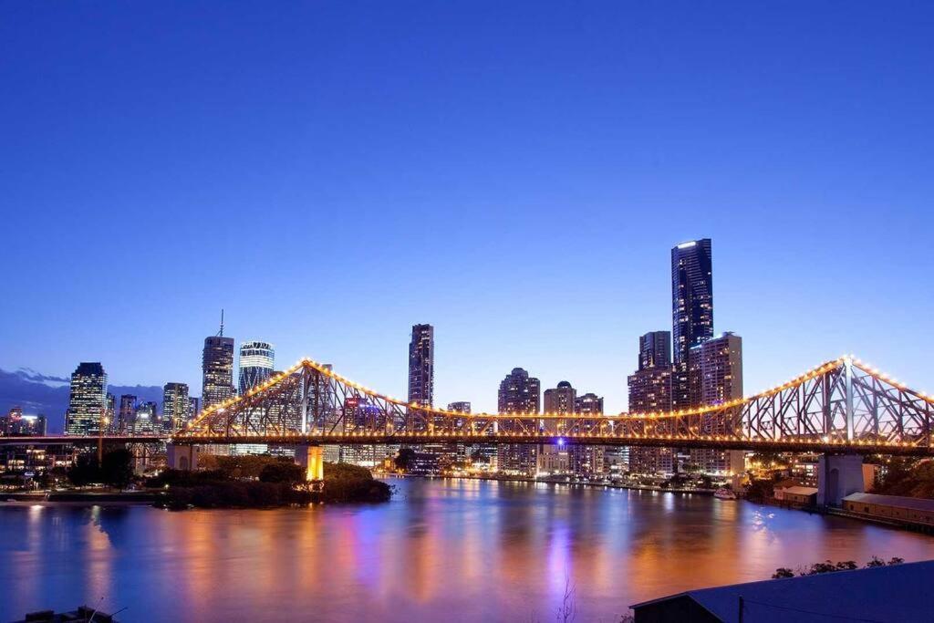 Mod Apt Near Southbank W Pool & Parking *