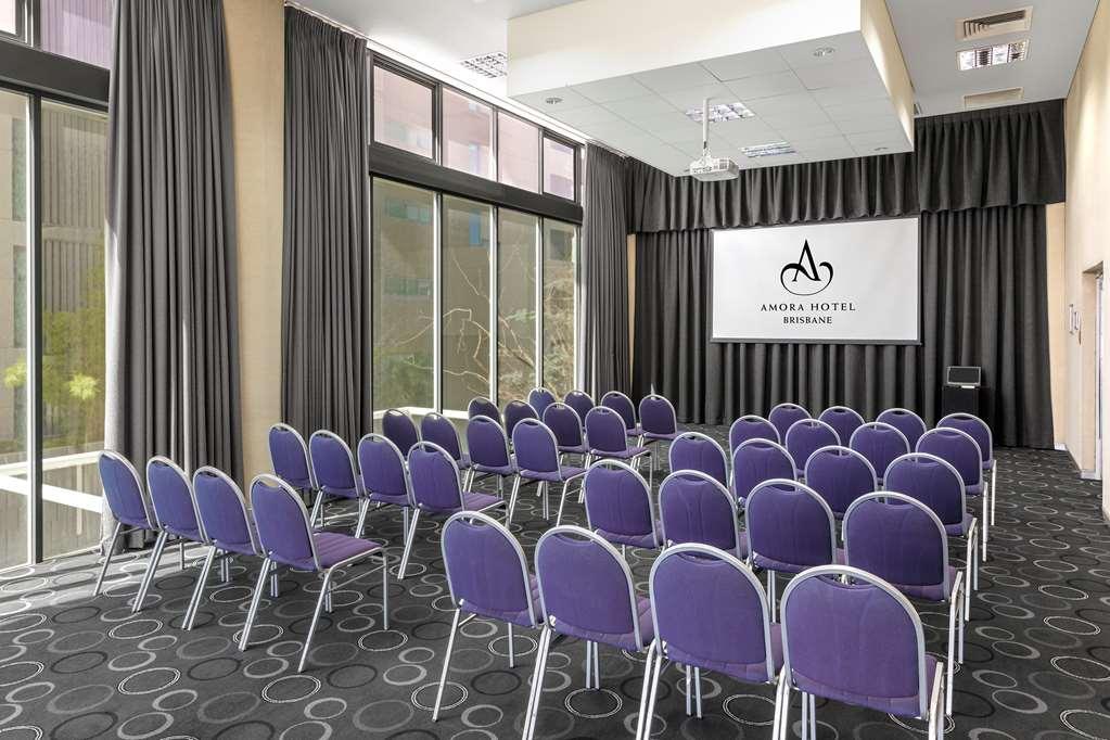 Amora Hotel 5*