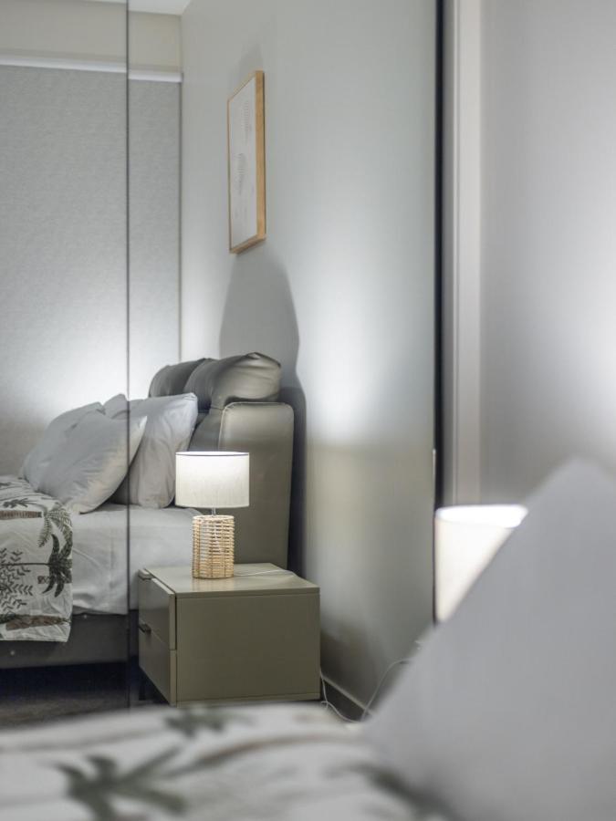 Conveniently Located Luxury 4br Townhouse Holiday home *
