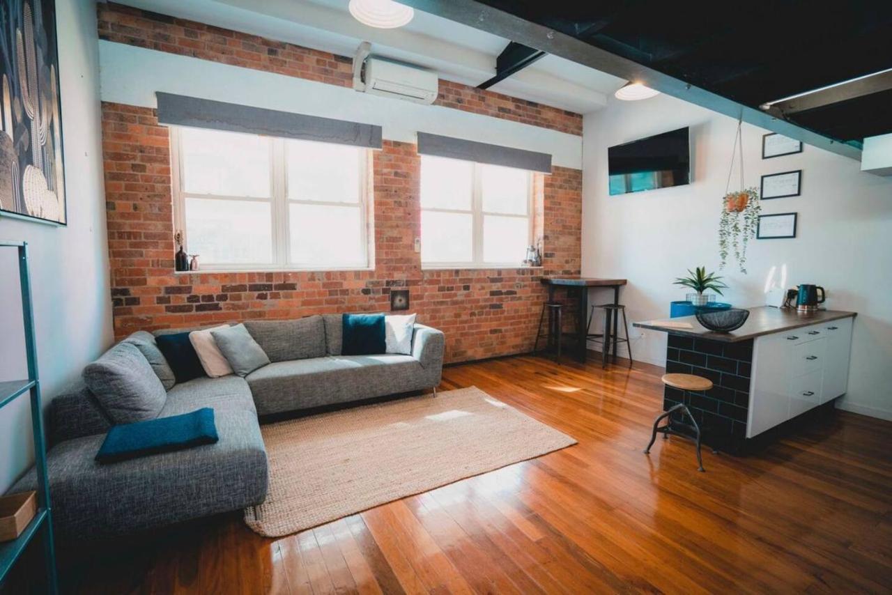 Trendy Industrial-style Loft In Fortitude Valley Apartment Brisbane