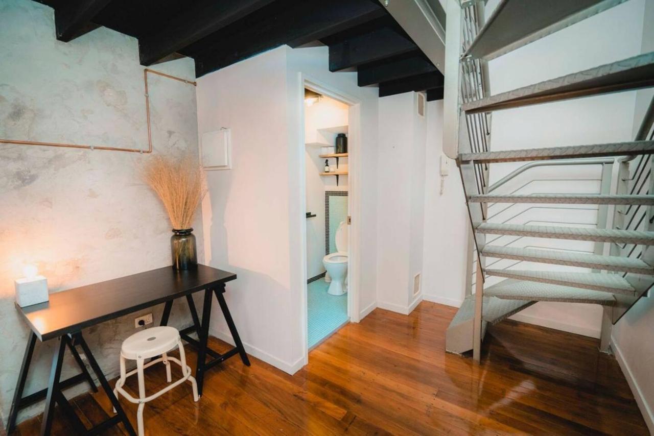 Trendy Industrial-style Loft In Fortitude Valley *