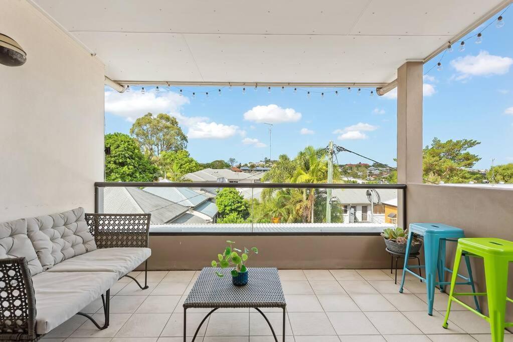 Hidden In New Farm ~ 1 Bed/1 Bath /1 Car/views! Apartment Brisbane