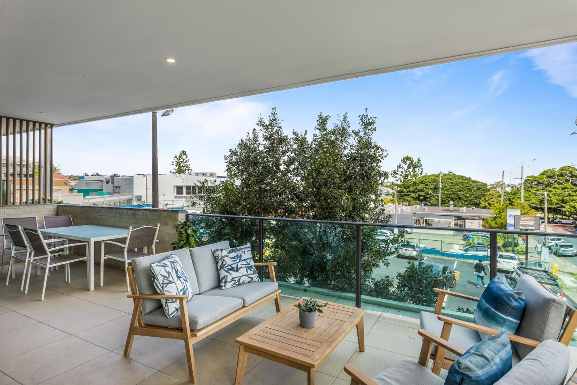 Spacious And Superb 3-bed Apartment Brisbane