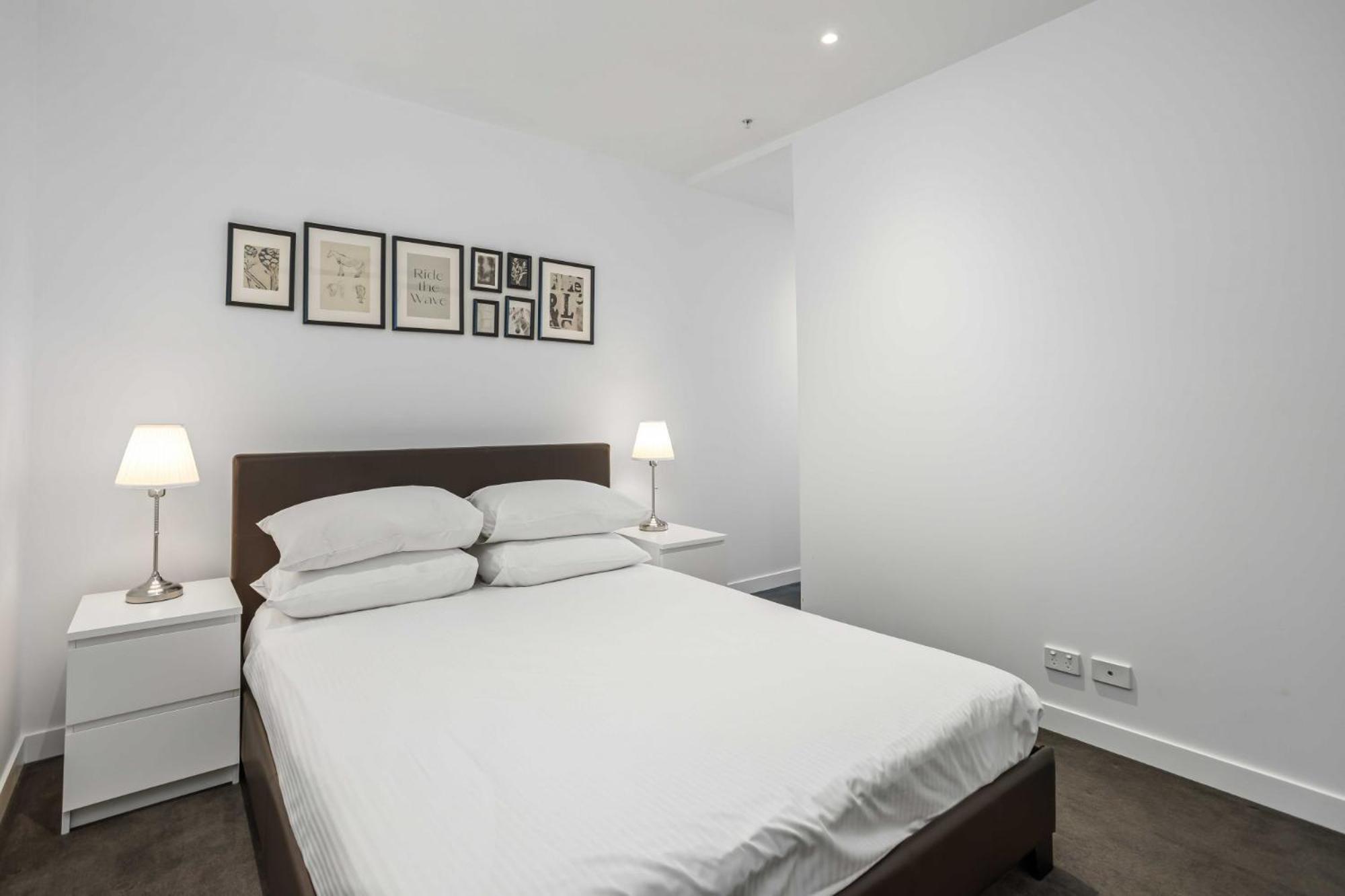 Chic 1-bed With Parking, Rooftop Pool And Gym