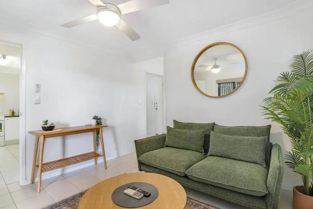 Close To Suncorp Stadium: 1 Bed And Parking! Apartment *
