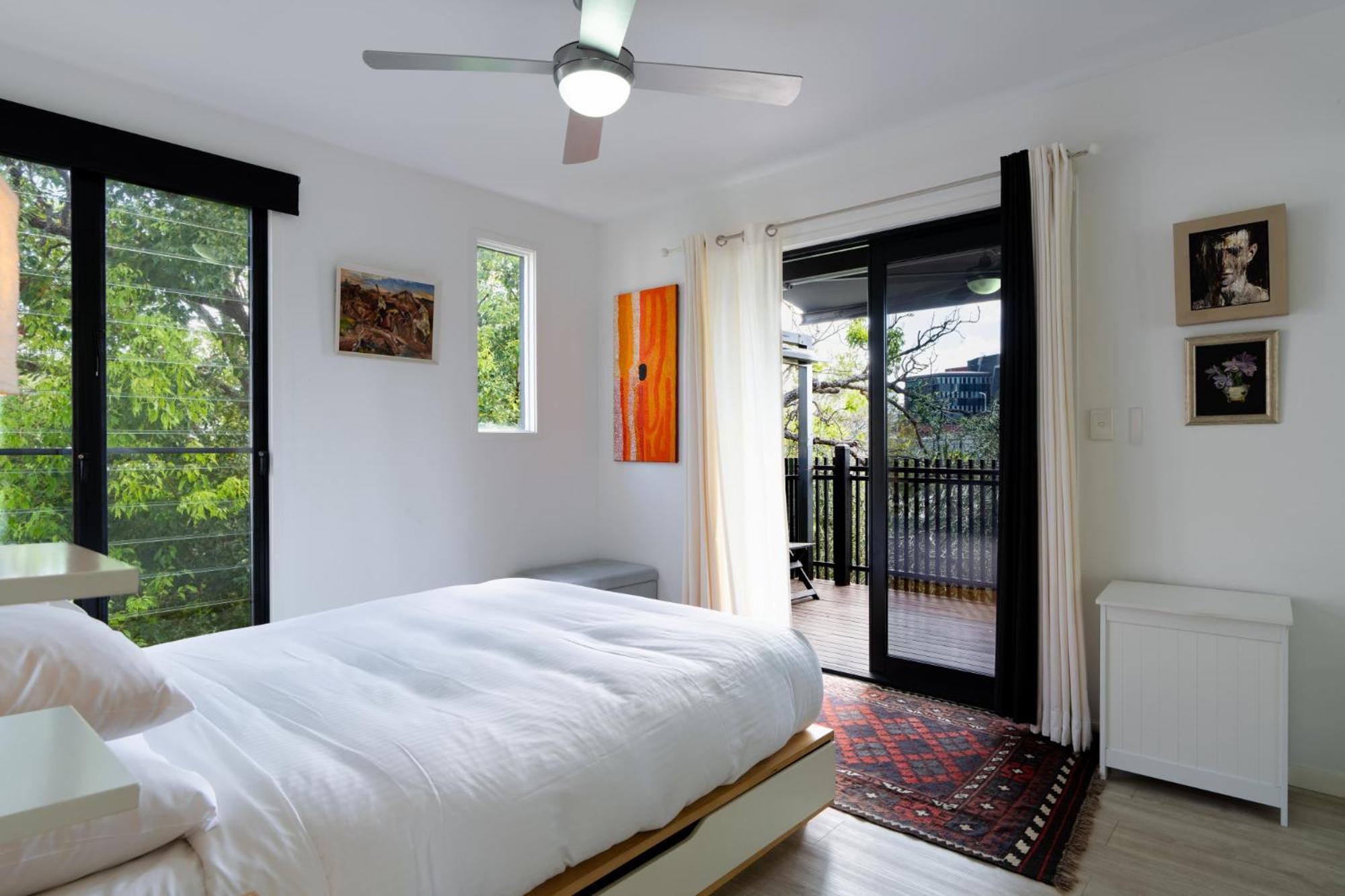 Sophisticated 2-bed With Alfresco Dining * Brisbane