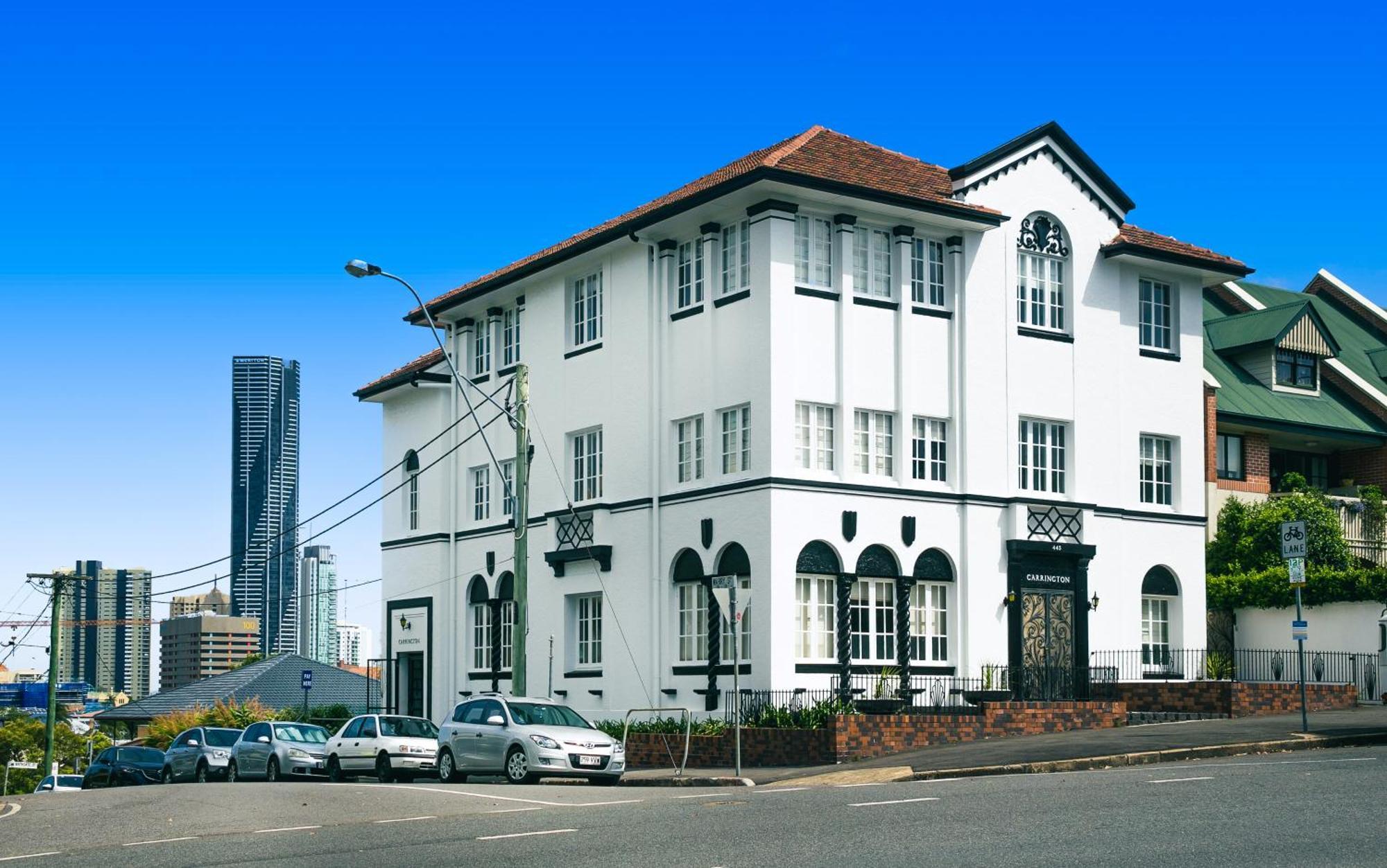 The Carrington Manor Apartment