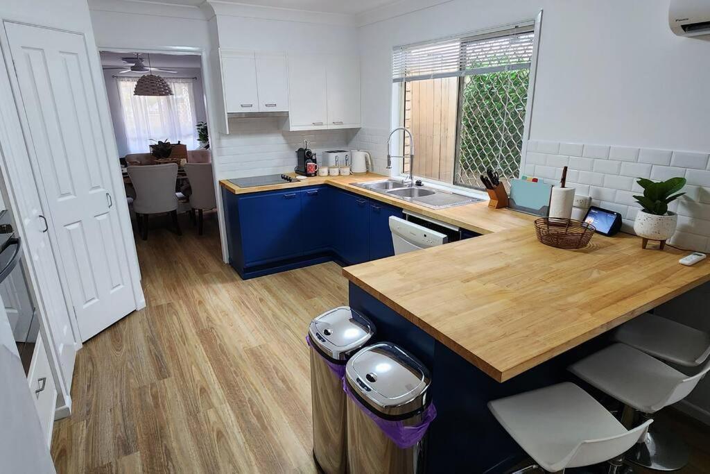 Peaceful Getaway - Stylish, Newly Updated House *