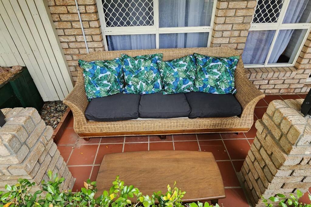 Peaceful Getaway - Stylish, Newly Updated House Holiday home Brisbane