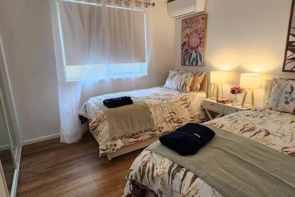 Peaceful Getaway - Stylish, Newly Updated House Brisbane