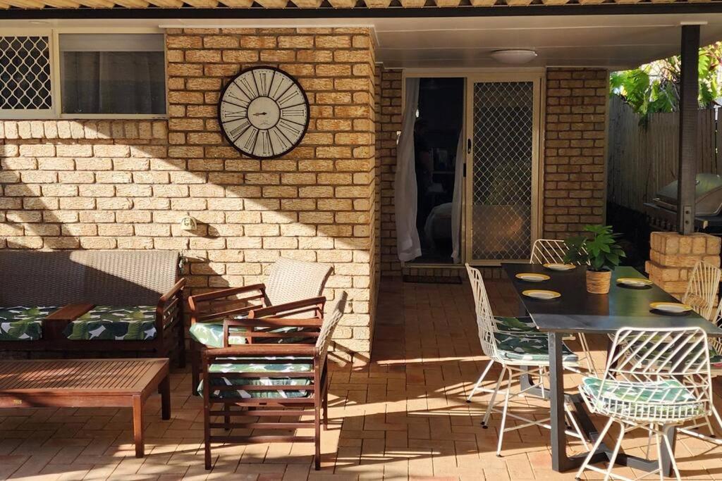 Peaceful Getaway - Stylish, Newly Updated House Holiday home Brisbane