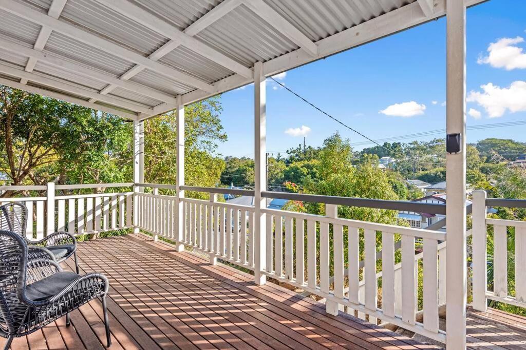Inside Out! ~ 3 Bed House ~ Toowong Brisbane