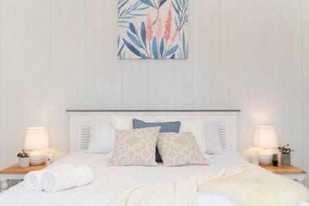 Holiday home Pet-friendly Haven: Fast Wi-fi & Netflix