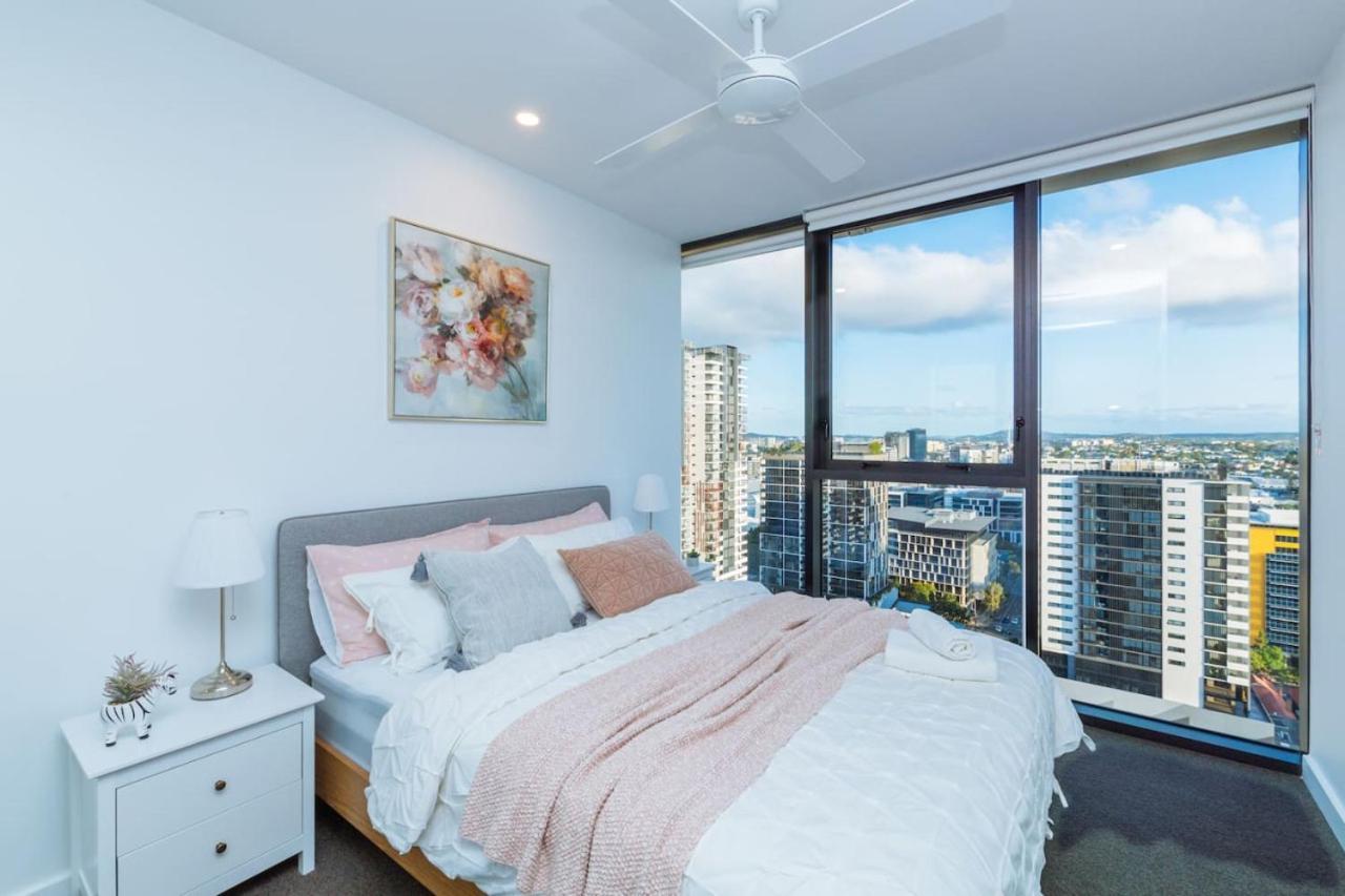 Location 2bd W Spectacular Views Brisbane