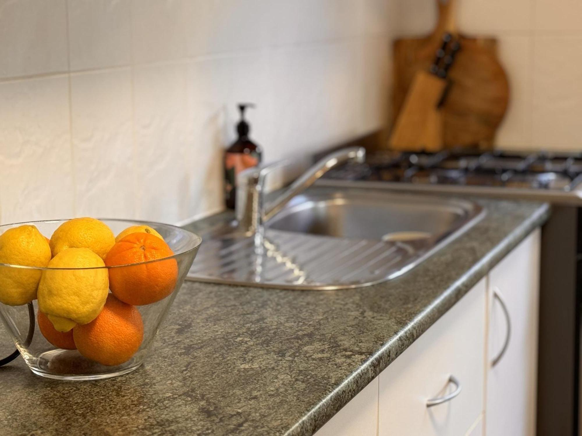 3 Bed Budget Hidden Gem Parking Near Gabba