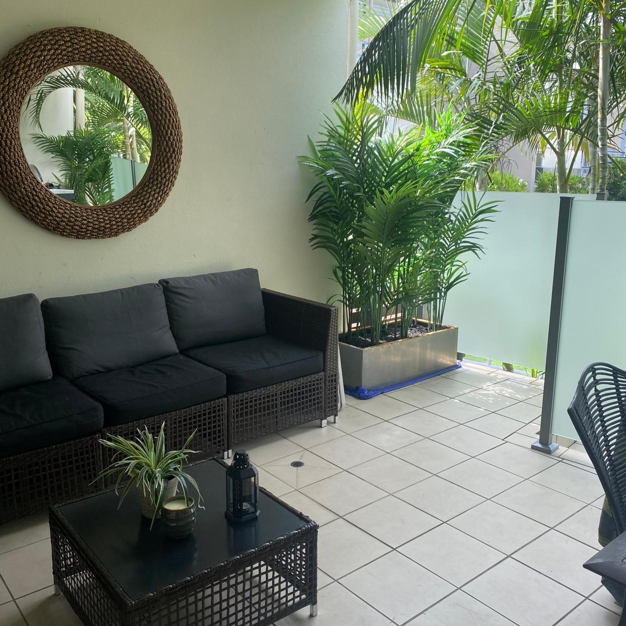 1br, Study + Patio & Pool Apartment