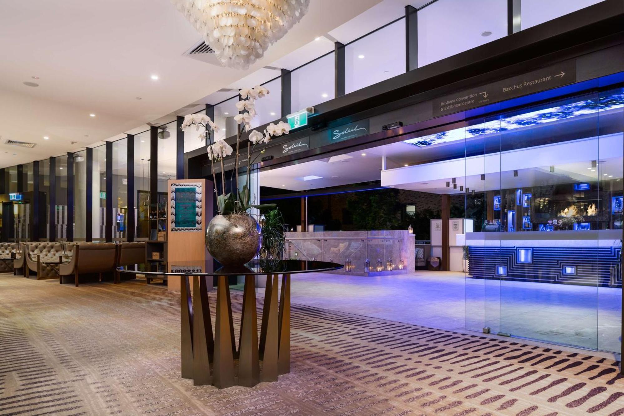 Hotel Rydges South Bank 4*