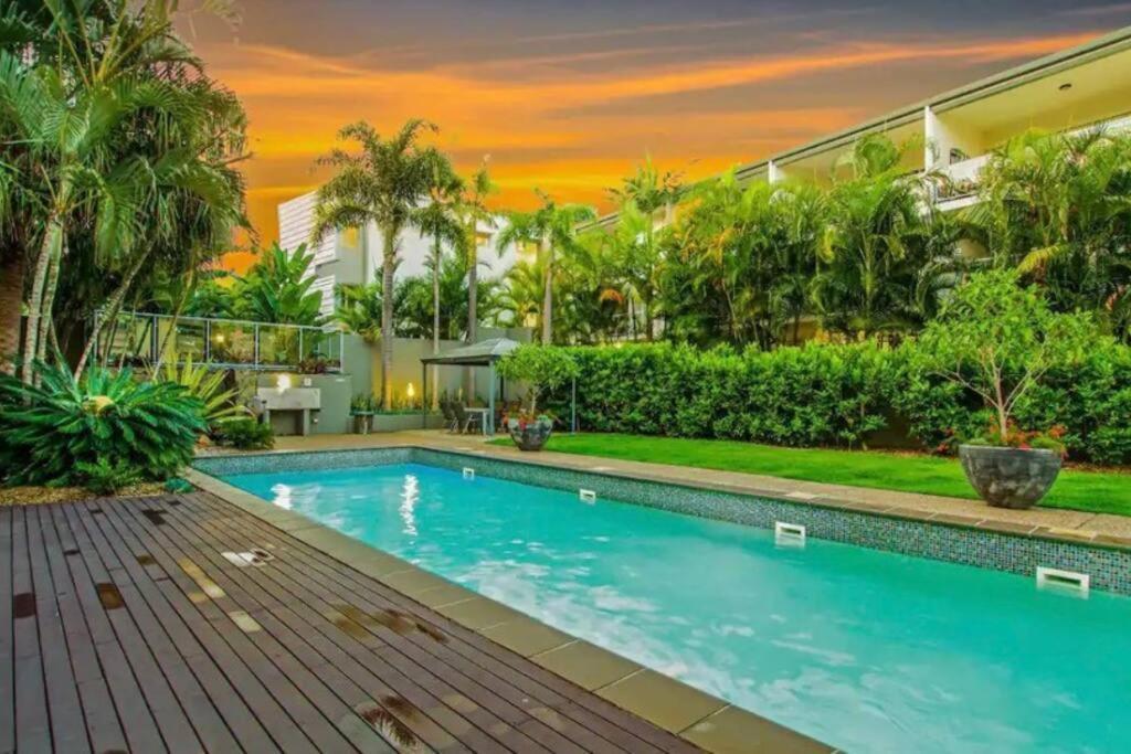 Apartment 1br, Study + Patio & Pool *