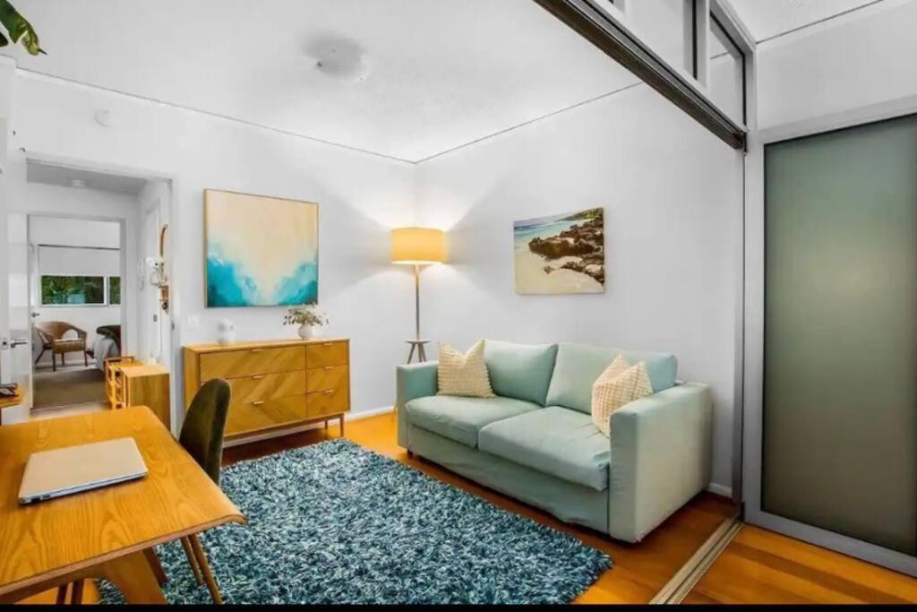Apartment 1br, Study + Patio & Pool Brisbane