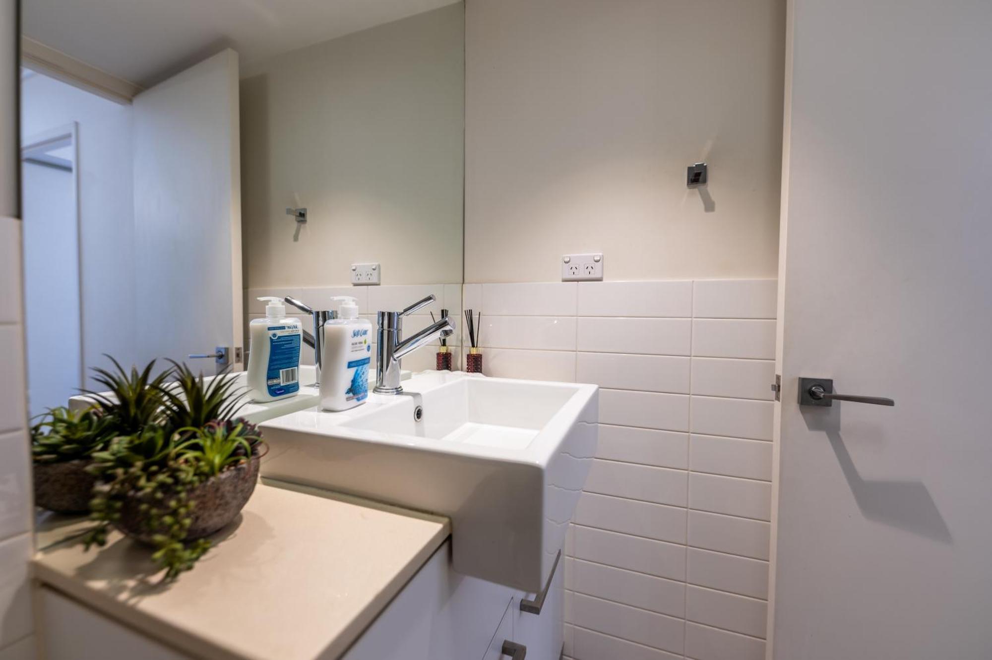 Urban Luxury City With Pool And Parking * Brisbane